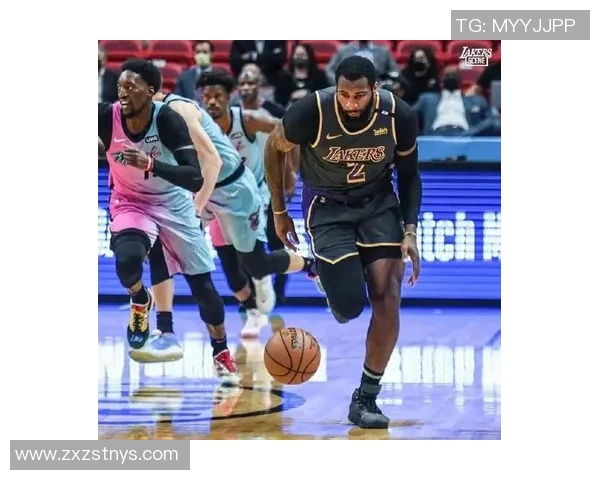 2020年10月3日湖人对热火精彩对决全场录像回放及赛后分析